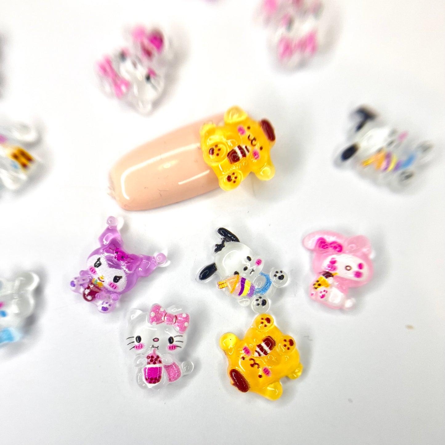 Sanrio and drinks 12 pcs