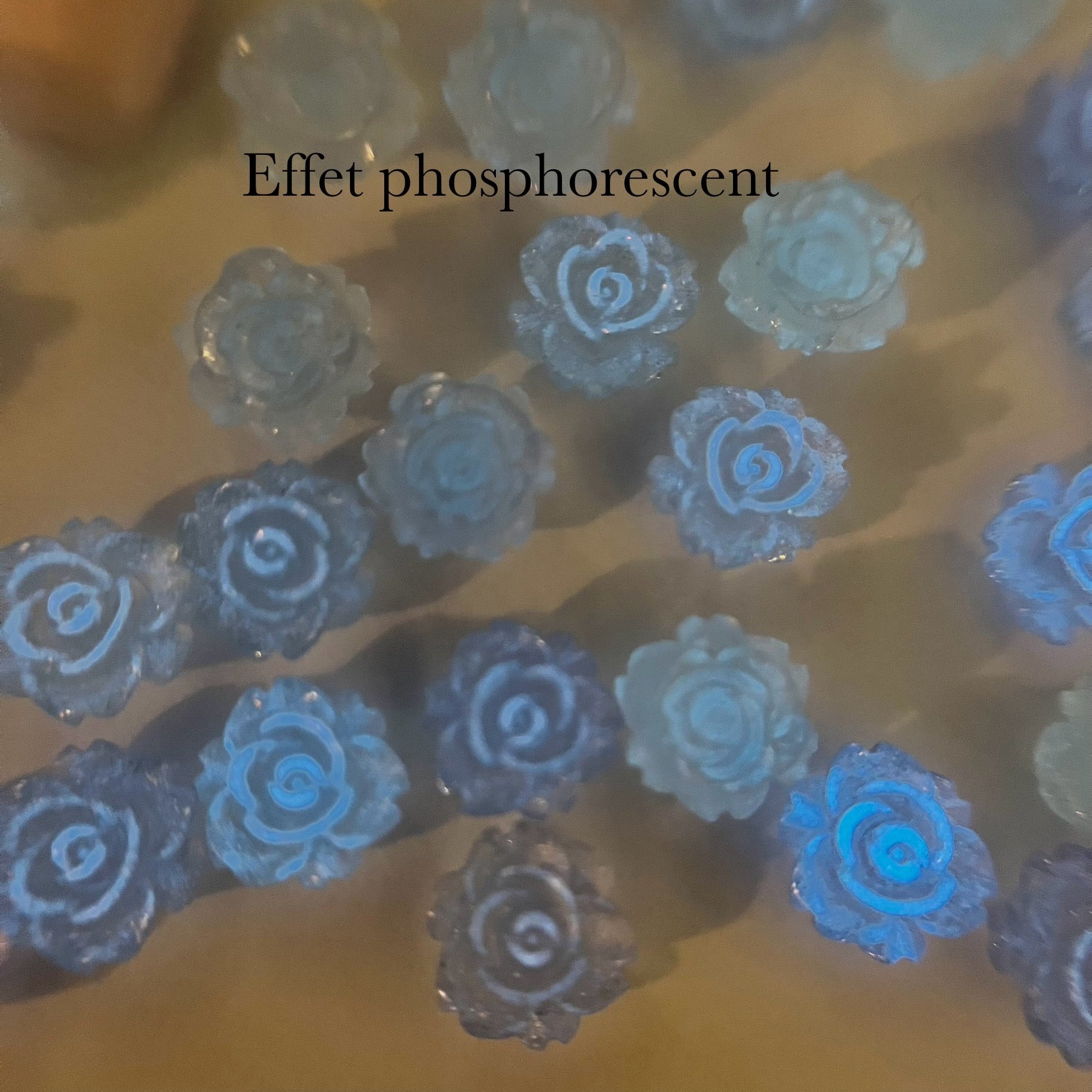 Fleurs sensibles aux uv et phosphorescentes - Bling charm bar