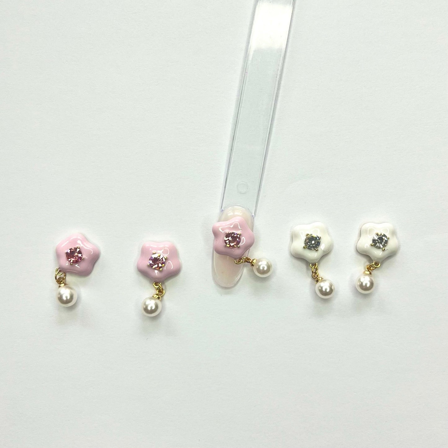 Fleur perle pendante (4pcs) - Bling charm bar